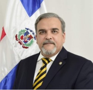 ELÍAS WESSIN CHAVEZ